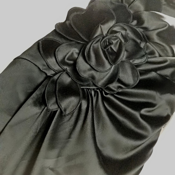 NWT RW&CO Gathered Front Flower Detail Removable Straps Black Sz - Picture 1 of 10